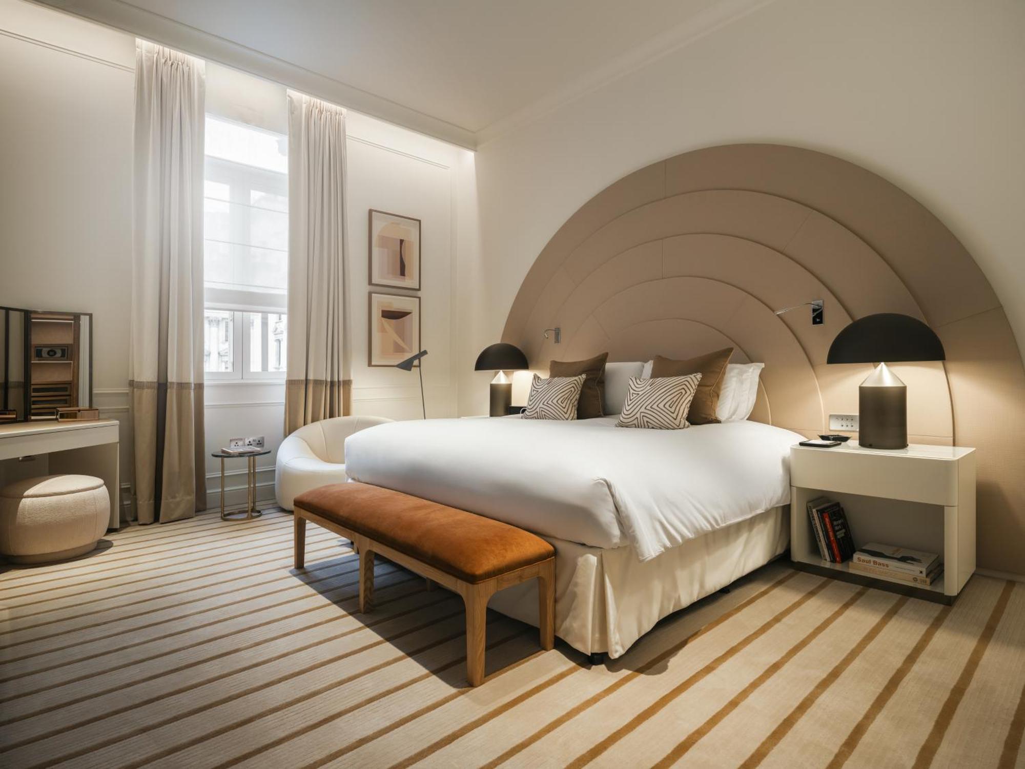 Suite King Opera con Zona Pranzo e Salotto Separati e Vista Waterloo Place